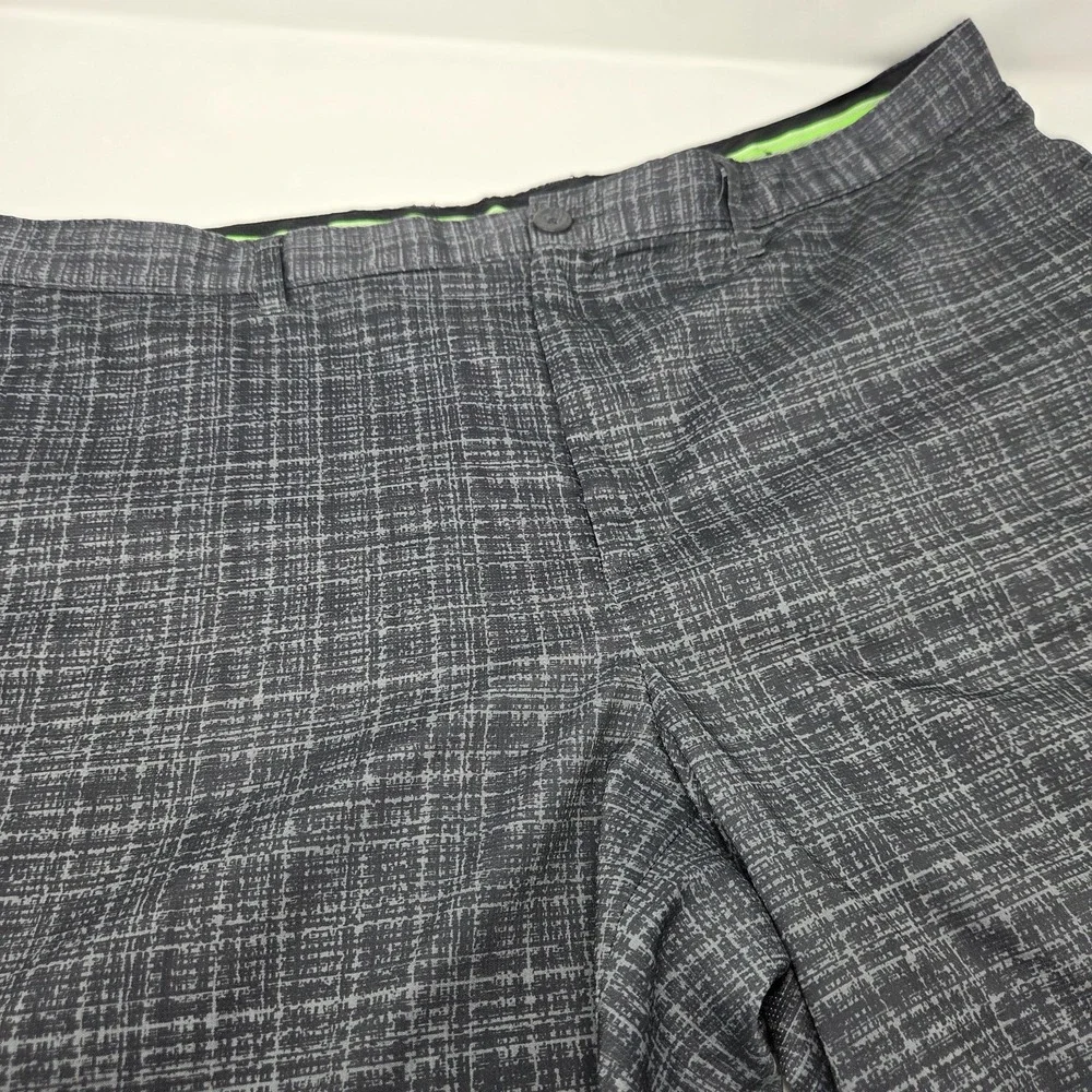Greg Norman Tasso Elba Mens 44 Gray Shark Flat Front Slim Fit Golf Shorts